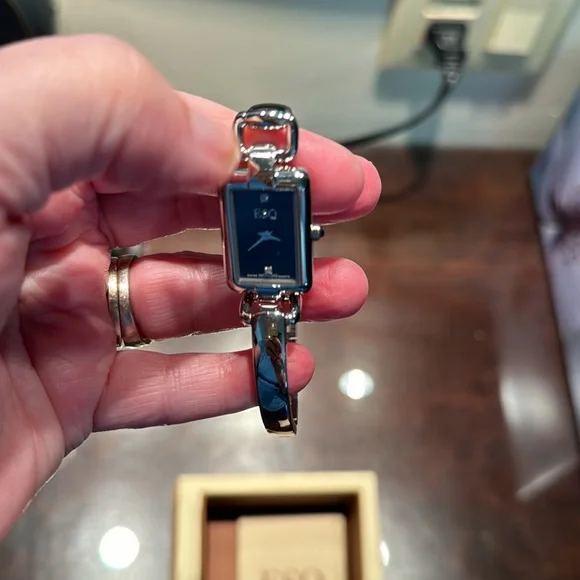 Watch - Picture 2 of 4